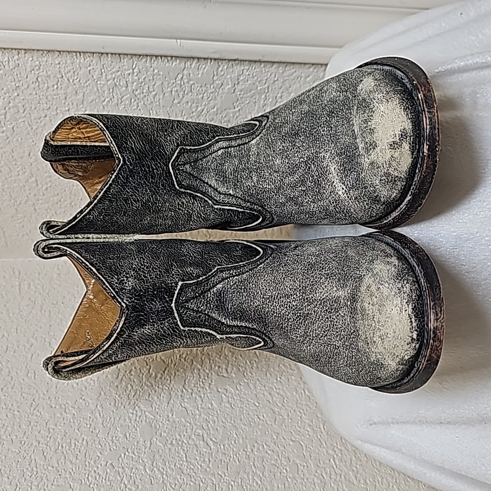 Aldo Distress Leather  Booties - Picture 4 of 11